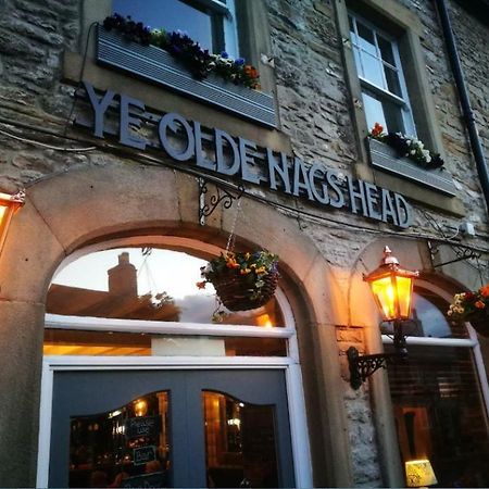 Hotel Ye Olde Nags Head à Castleton  Extérieur photo