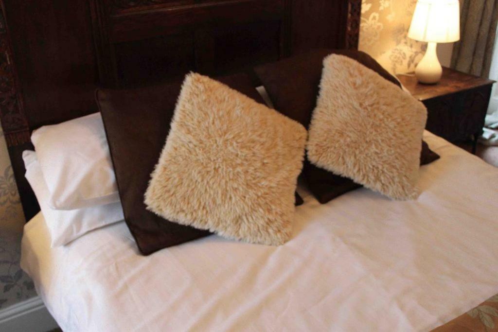Hotel Ye Olde Nags Head à Castleton  Extérieur photo